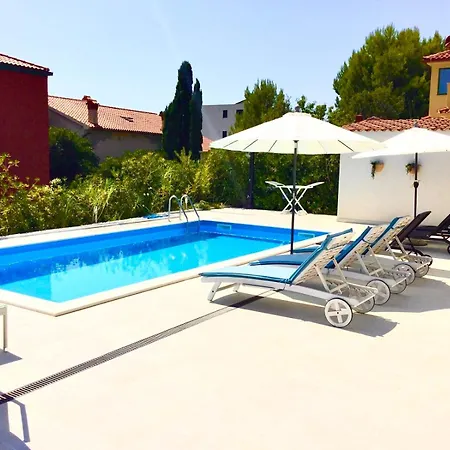 House Altea , Barbat On The Island Rab アパート *