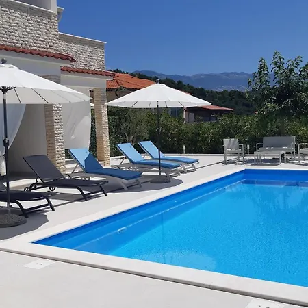 House Altea , Barbat On The Island Rab ラブ